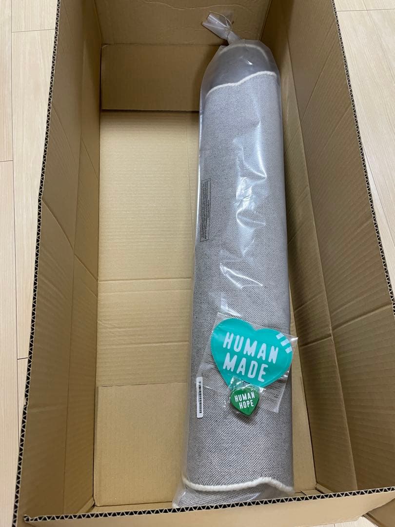 ラグ・カーペット HUMAN HOPE RUG