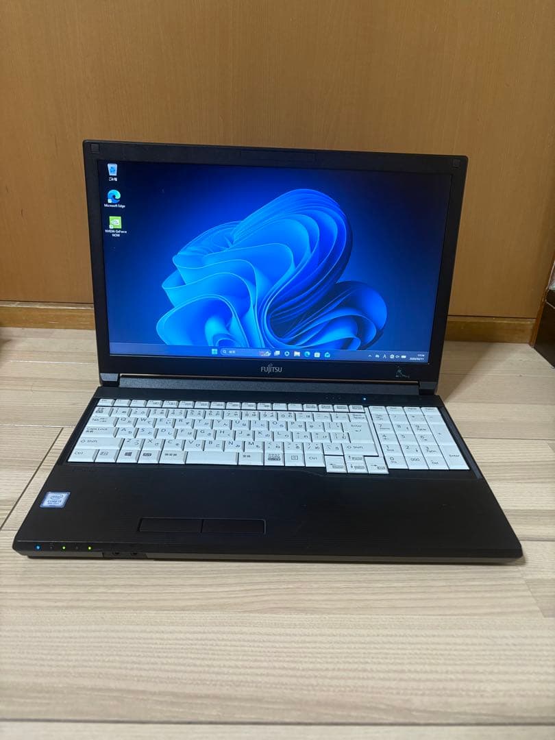 富士通 LIFEBOOK A579 ライセンス認証済み 激安