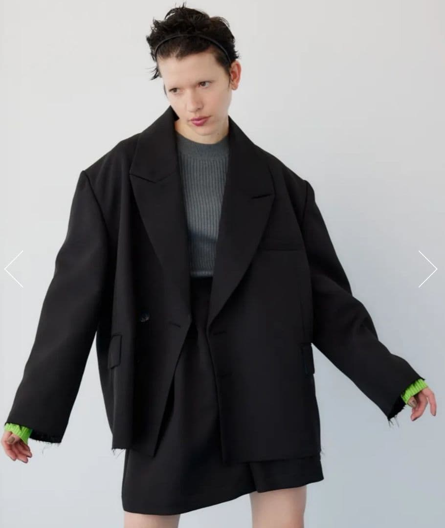 オーバーサイズ ブラックジャケット フリンジ仕上げ