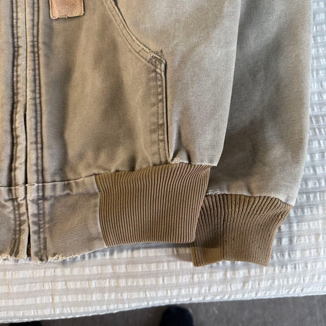 希少 USA製 カーハートアクティブジャケット J68 DES