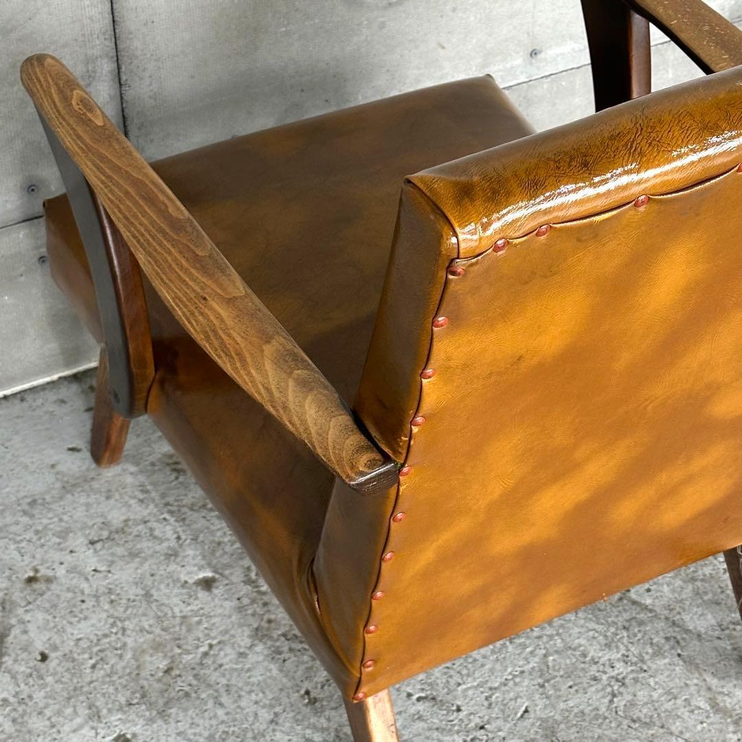 ✦1960〜1970✦PUレザー張り　ラウンジチェア 木製脚　喫茶店　昭和レトロ