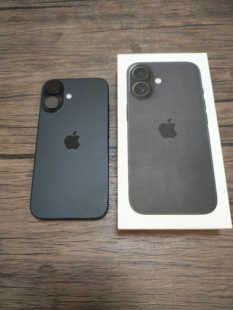 iPhone 16 128　Apple購入 SIMフリー 美品 バッテリー95％