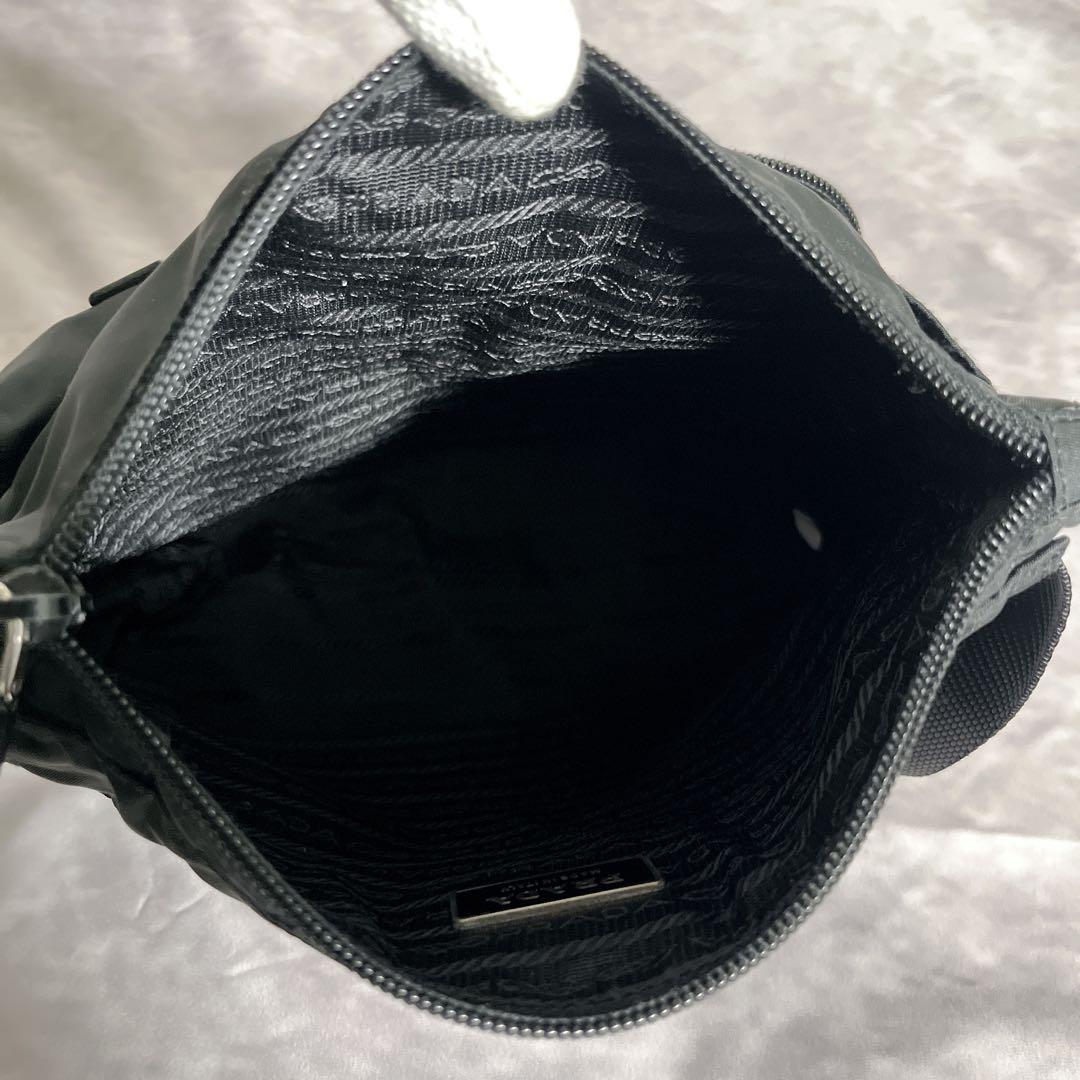 バッグ y2k 00s PRADA BodyBag Waist Bag Nylon