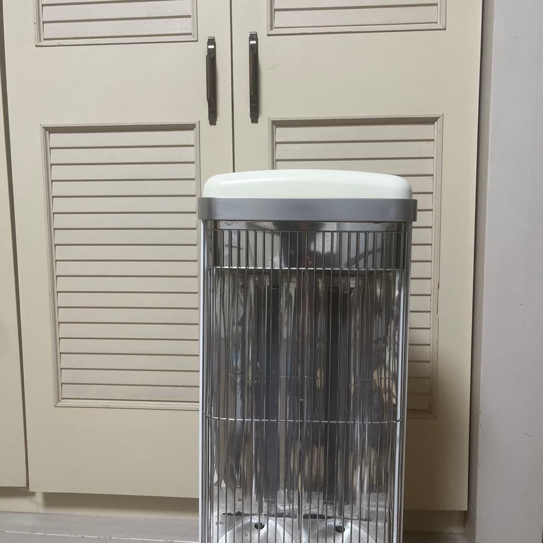 アラジン、タワー型ストーブ ホワイト