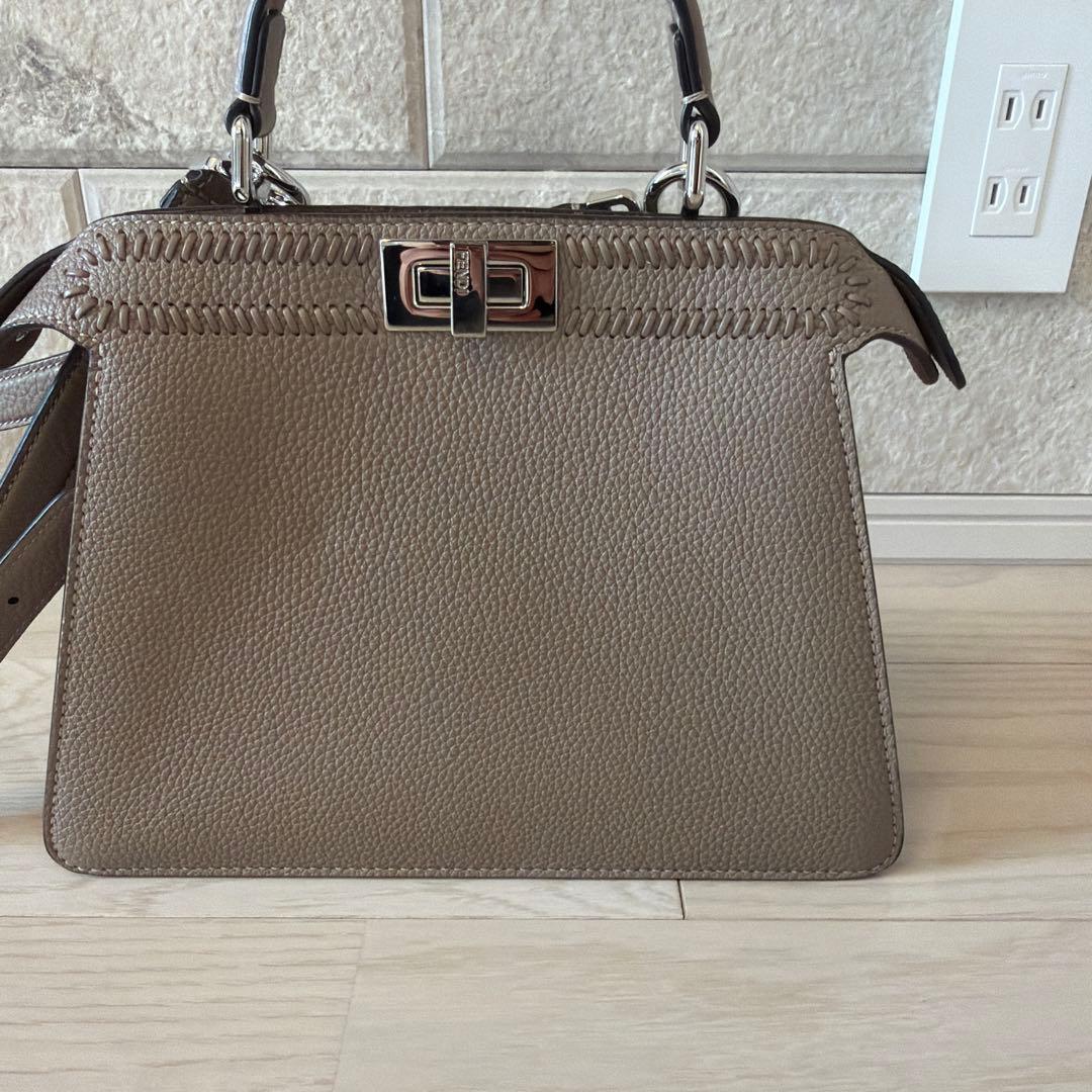 Fendi フェンディピーカーブースモール近年購入
