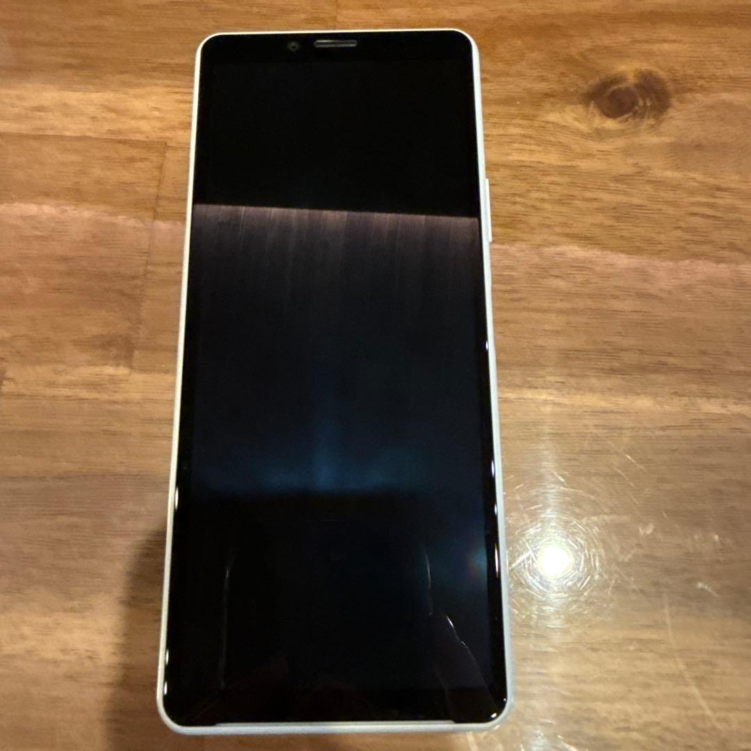 SONY Xperia 10Ⅱ ホワイト＋docomoACアダプターセット