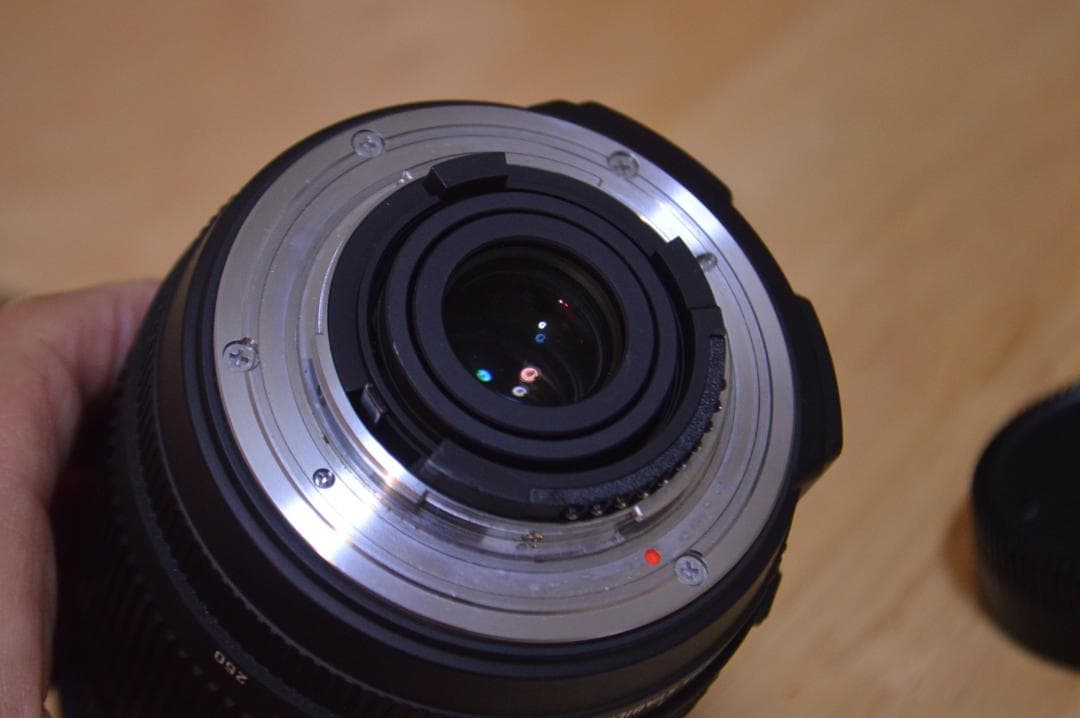 Nikon D5000 バッテリー、充電器、ストラップ