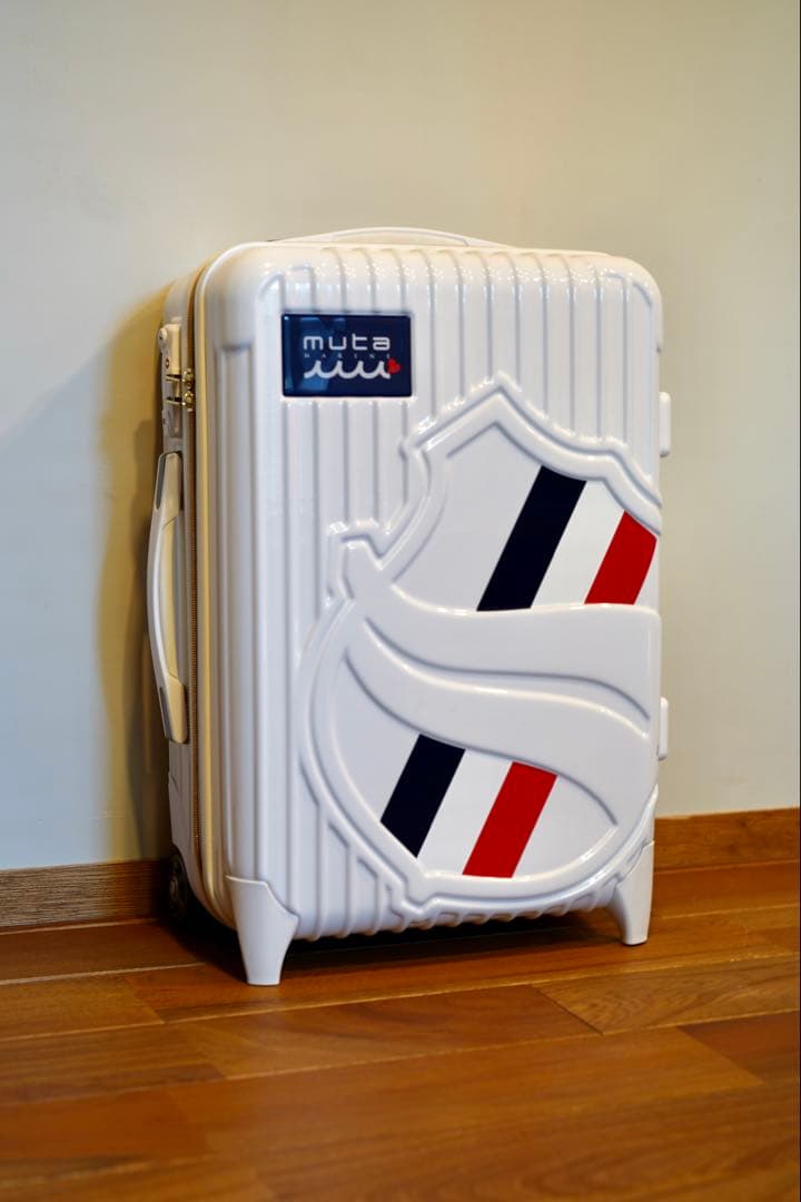 【ゆう】muta 中型スーツケース ホワイト