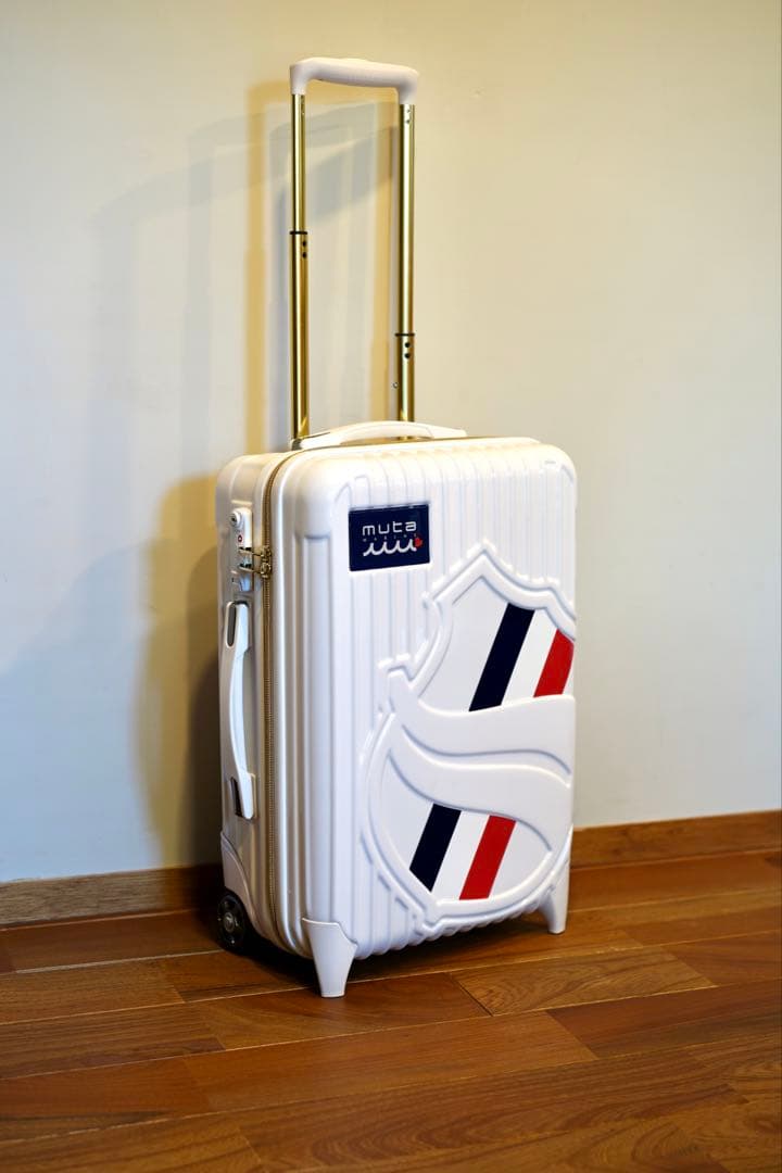 【ゆう】muta 中型スーツケース ホワイト