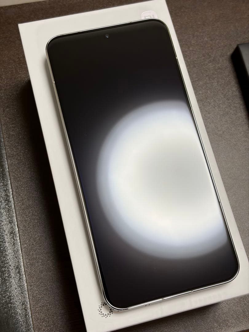 Xiaomi 15 リキッドシルバー 512GB+12GB 美品 純正ケースあり