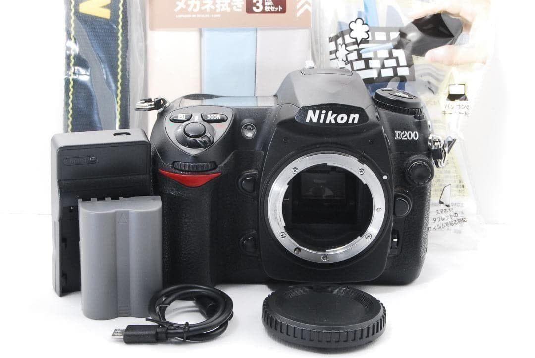 Nikon D200 ニコン 一眼レフカメラ CCDセンサー搭載