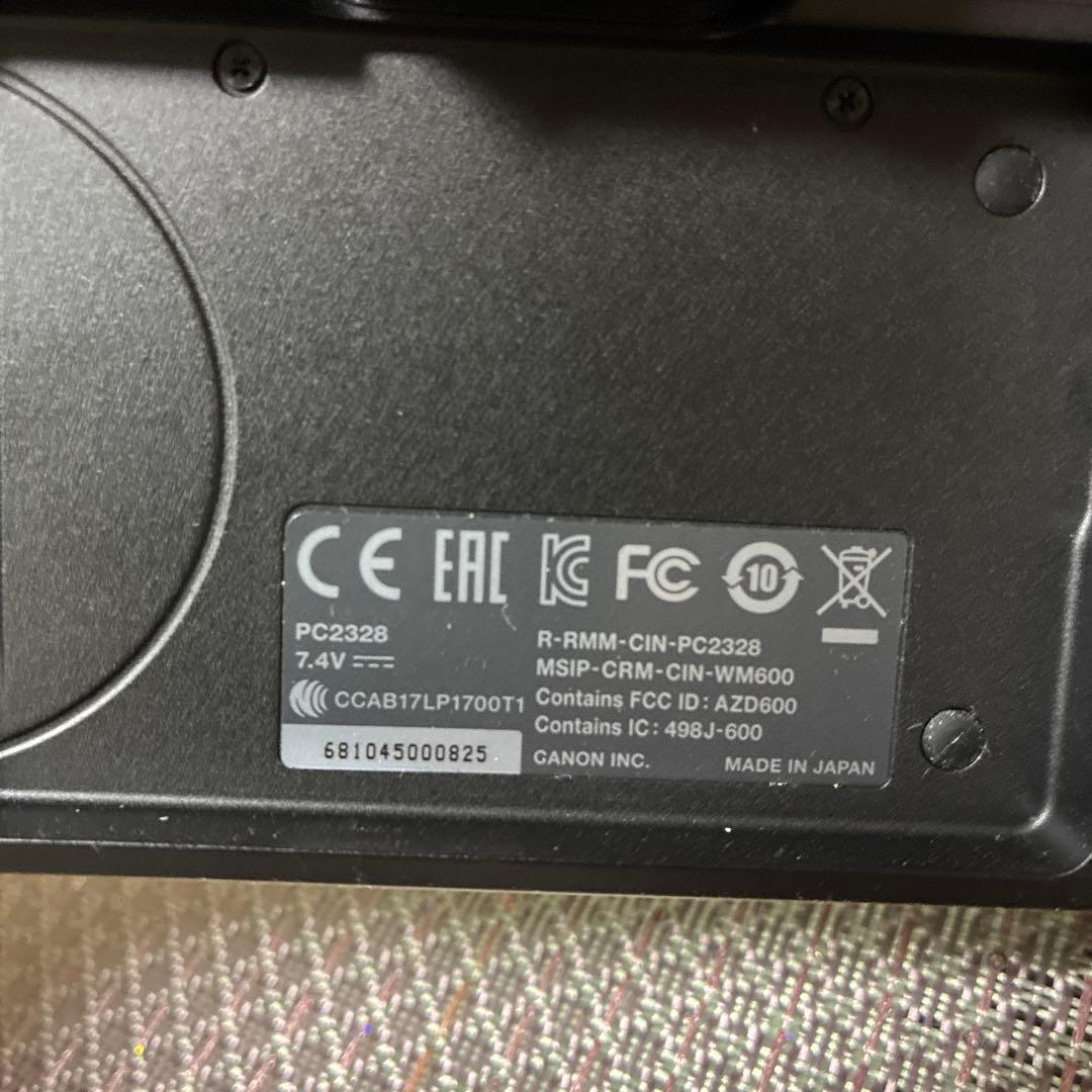 Canon EOS Kiss M ダブルレンズ＋マイク＋バッテリー3個セット