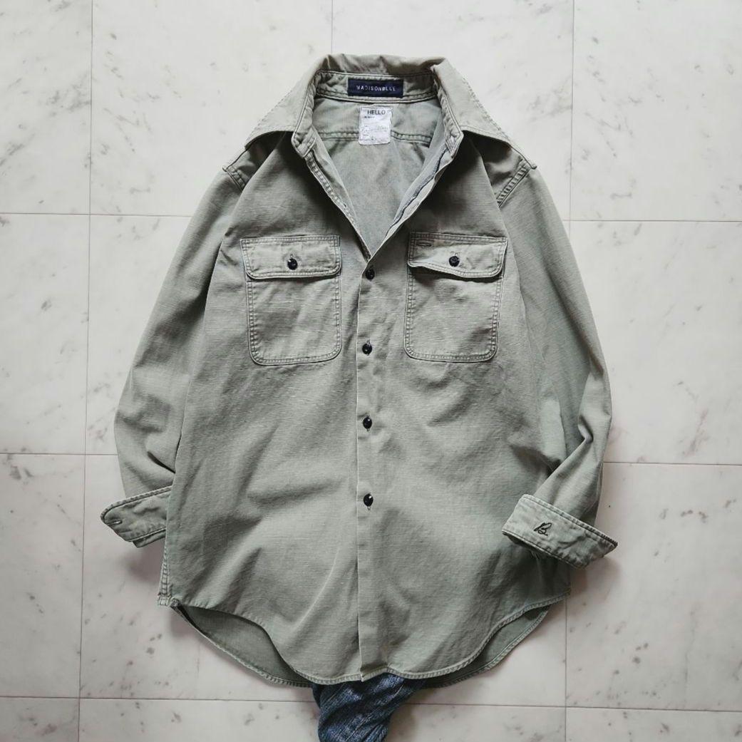 マディソンブルー ハンプトンバックサテン 長袖シャツ カーキ ゆったりめ