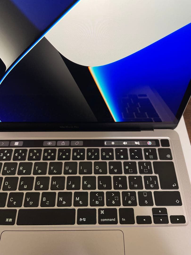 美品 MacBook Pro 2020 13インチ TouchBar 付き