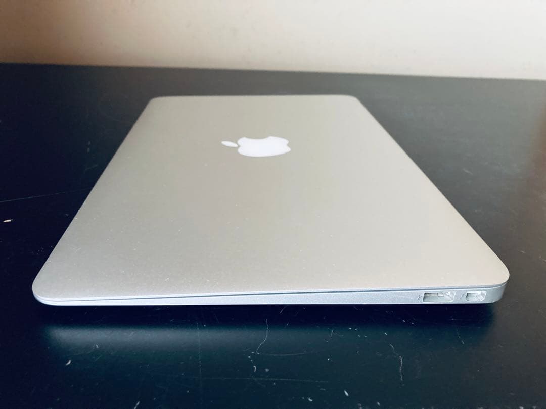 MacBook本体 MacBookAir /Sonoma /Windows10 /AdobeCS2