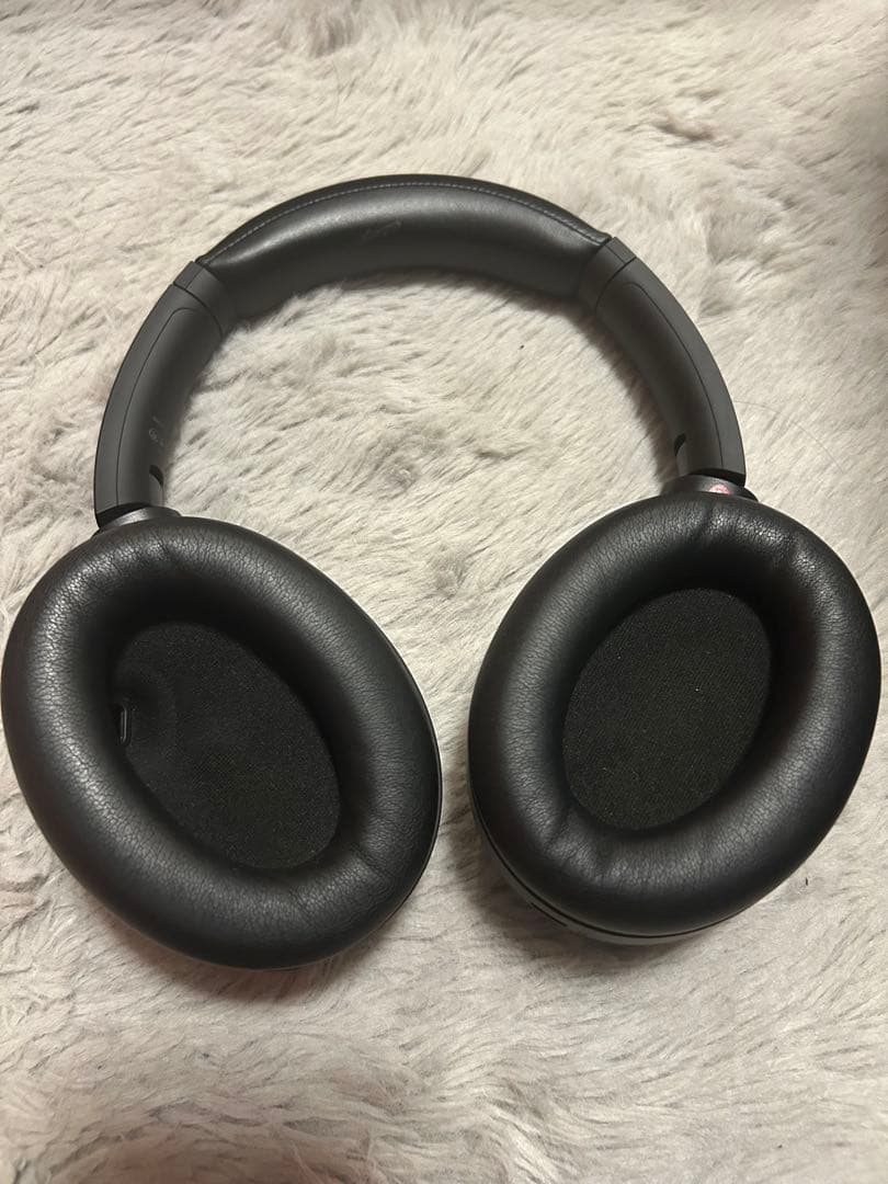 3連休限定！SONY WH-1000XM4本体(ワイヤレスヘッドホン)と付属品