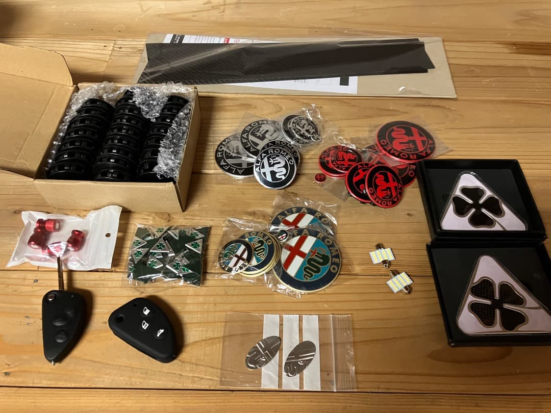 アルファロメオ 147 GTA アクセサリ類のセット