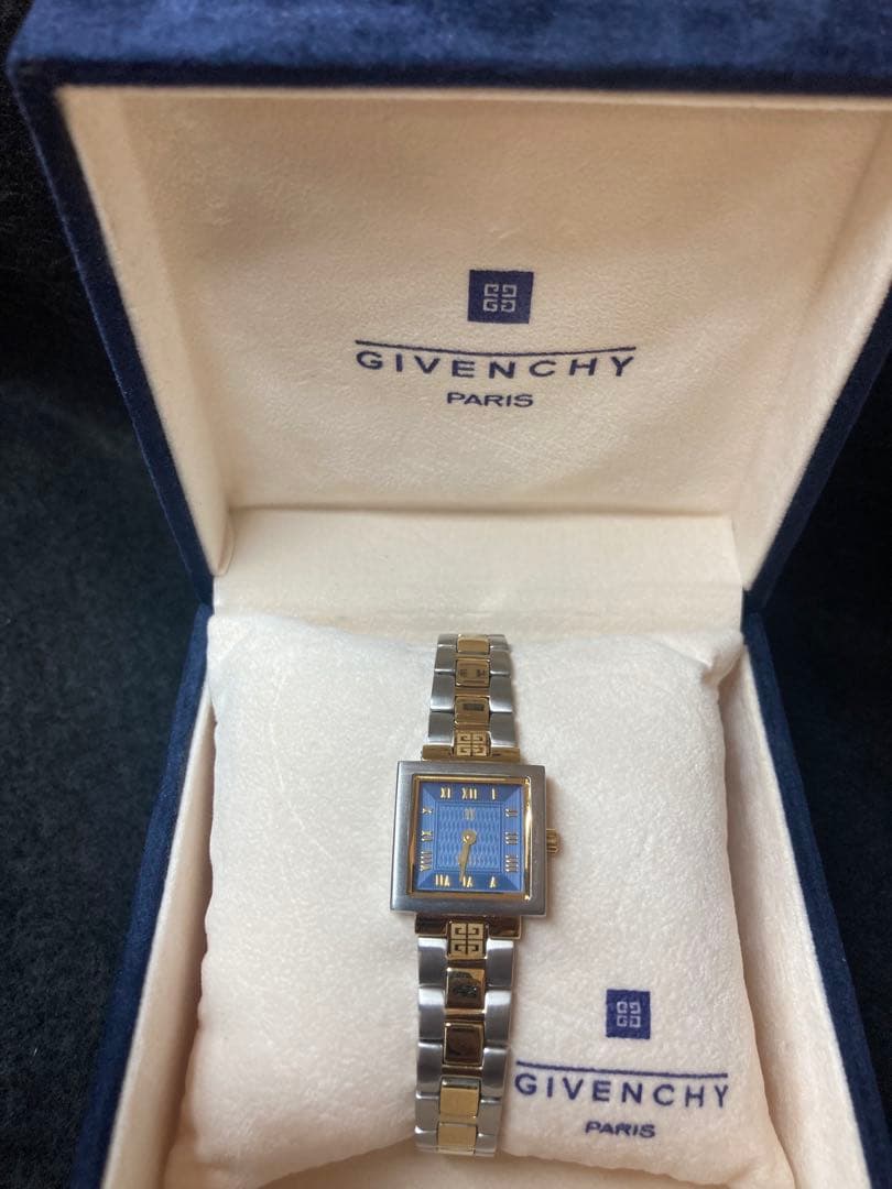 Givenchy レディース 時計 スクエア⭐︎