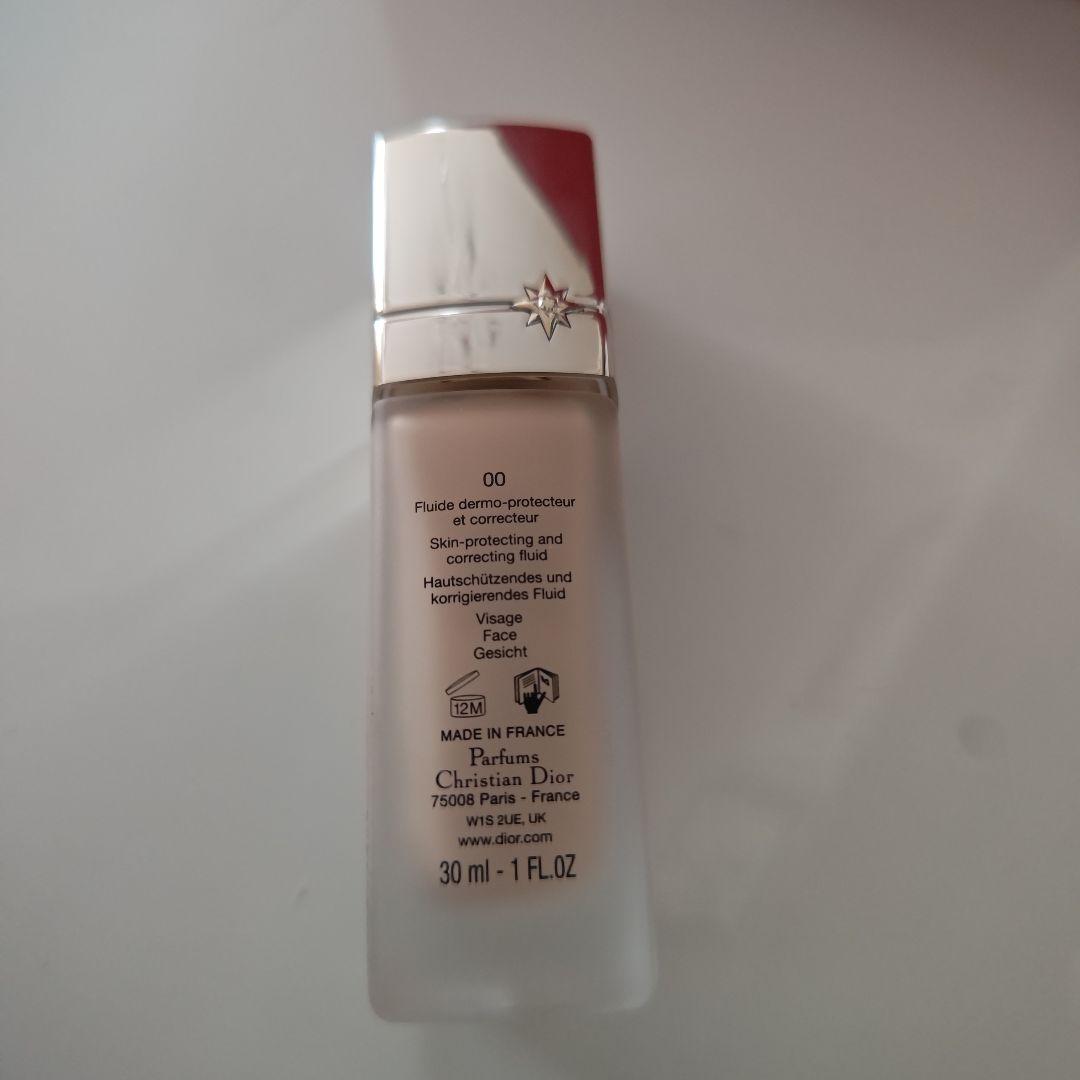 ディオール プレステージ　ホワイト　ルプロテクター　UV ルミエール　BB 00