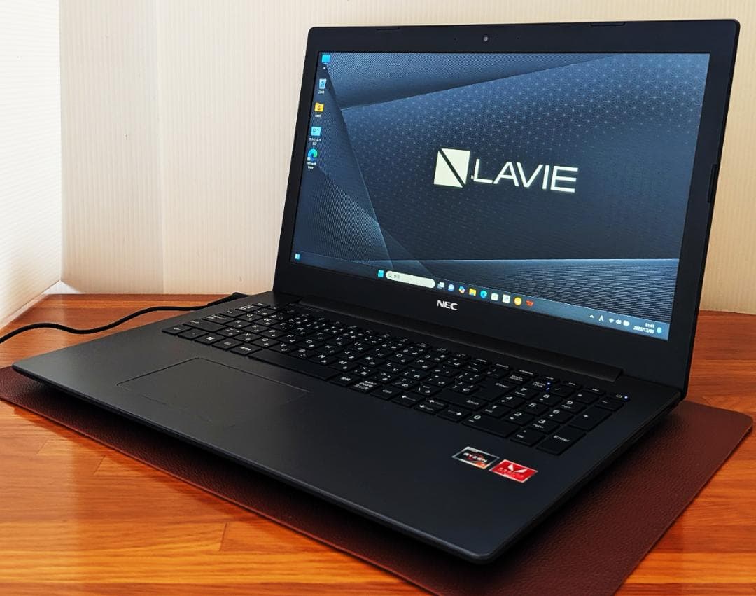 美品Win11 NS600M/Ryzen7/8G/SSD/WLAN/BD/カメラ