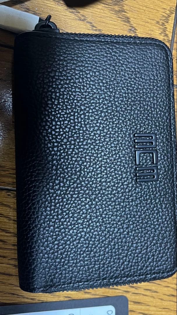 【新品】MCM コンパクト ラウンドジップウォレット