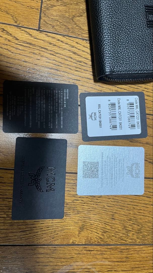 【新品】MCM コンパクト ラウンドジップウォレット