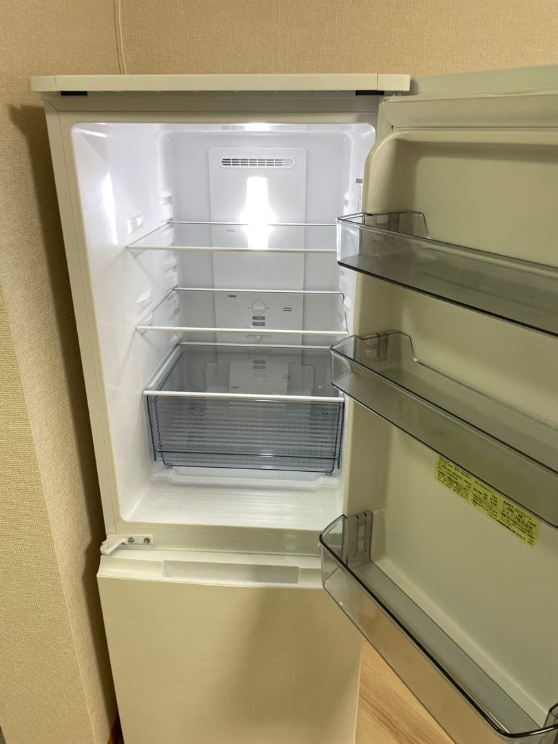 SHARP 冷蔵庫 2022年製　179L 上下二段式 ホワイト