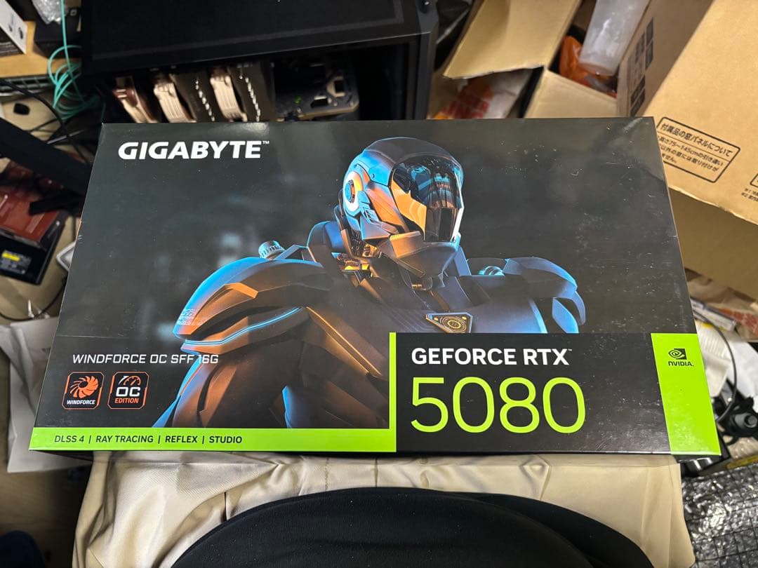 グラフィックボード・グラボ・ビデオカード GIGABYTE RTX5080 WINDFORCE OC SFF 16G