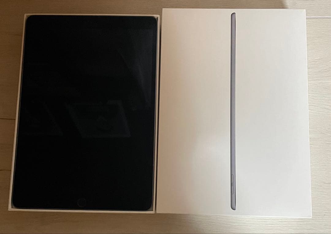 [訳あり]iPadair3 64gb wifi セルラー　simフリー
