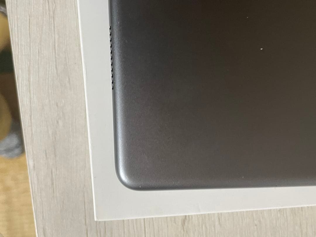 [訳あり]iPadair3 64gb wifi セルラー　simフリー