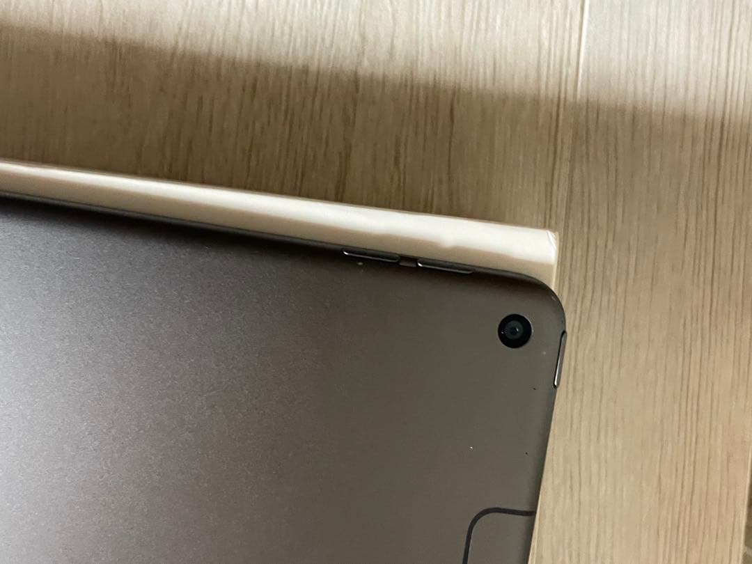 [訳あり]iPadair3 64gb wifi セルラー　simフリー