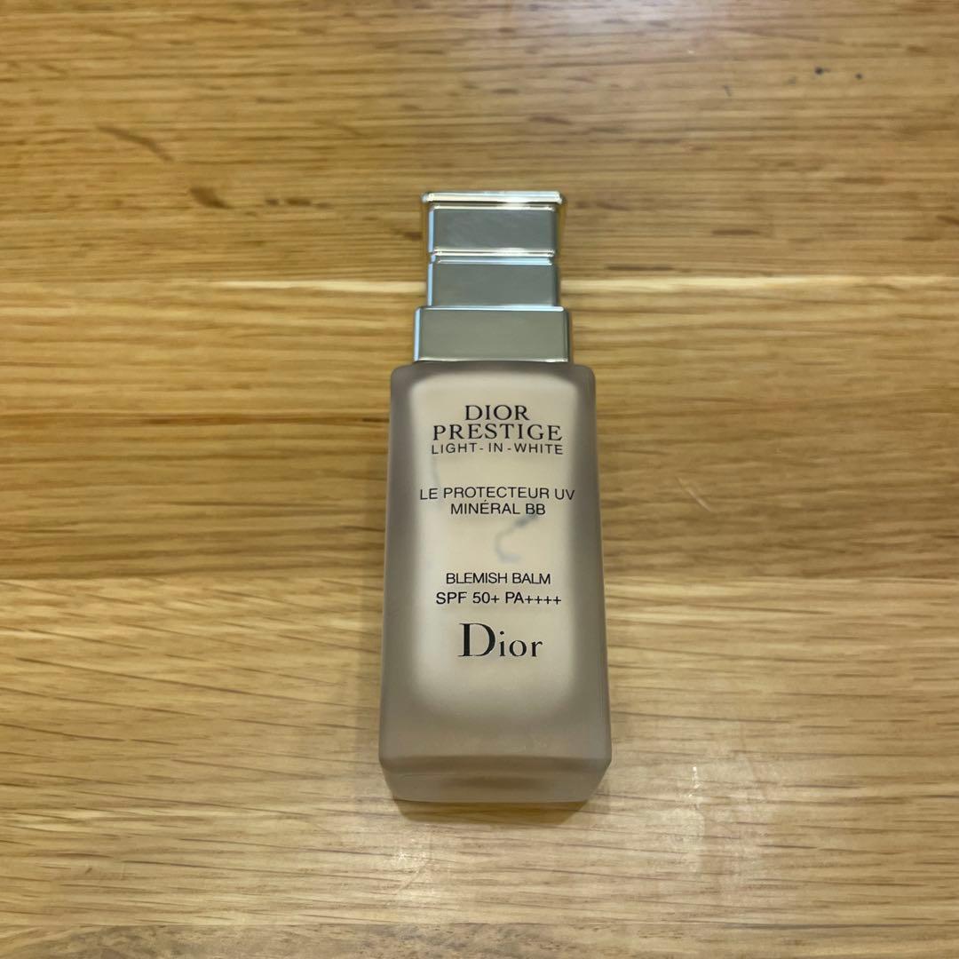 【美品】ディオール　プレステージ　ホワイト　ル　プロテクター　ミネラルbb 00