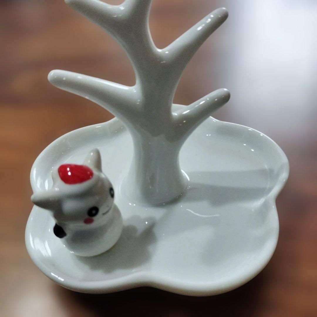 と*う様 ピカチュウ×雪だるま　ポケモンセンター限定品　陶器製　アクセサリートレ