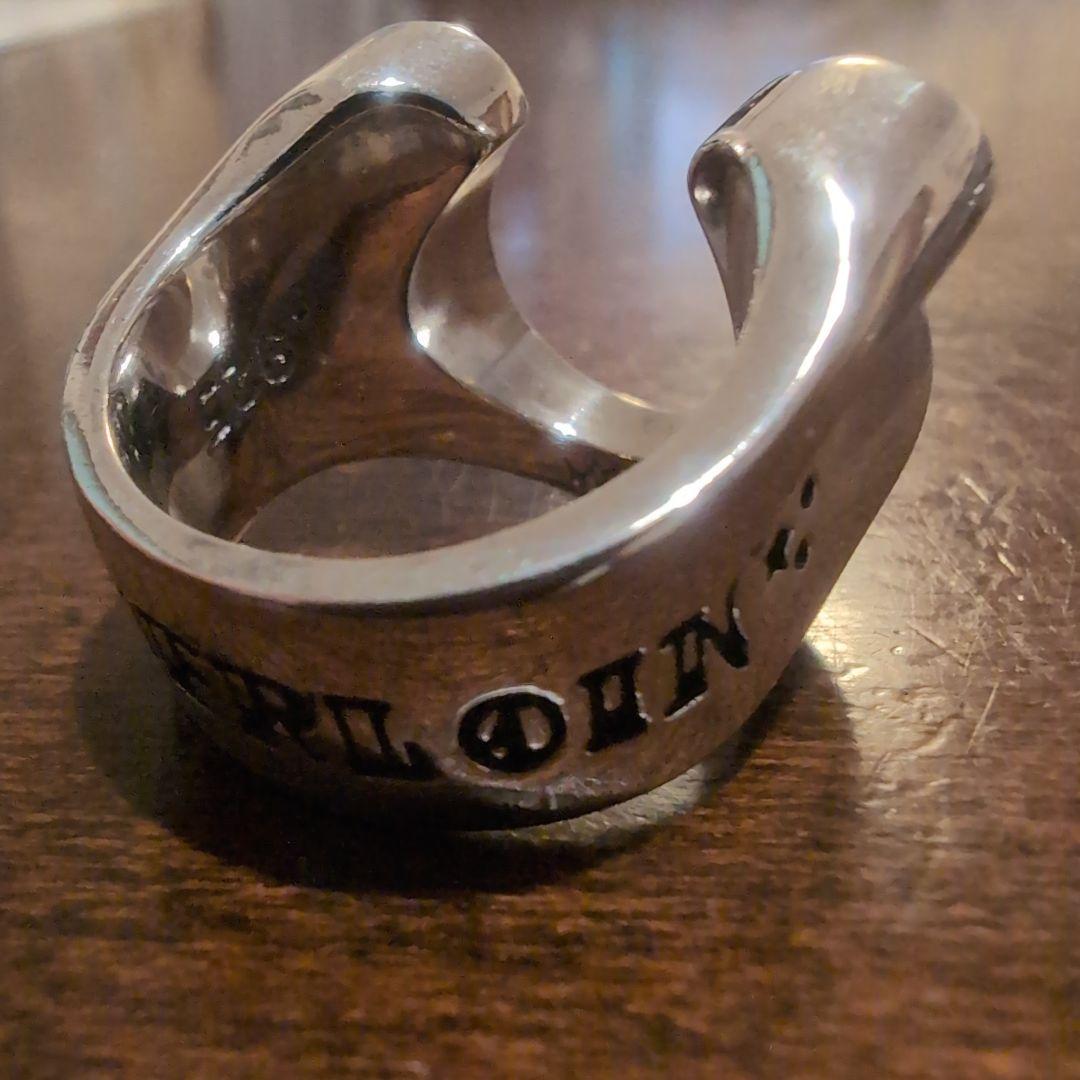 ホースシューリング石付き　テンダーロイン　TENDERLOIN