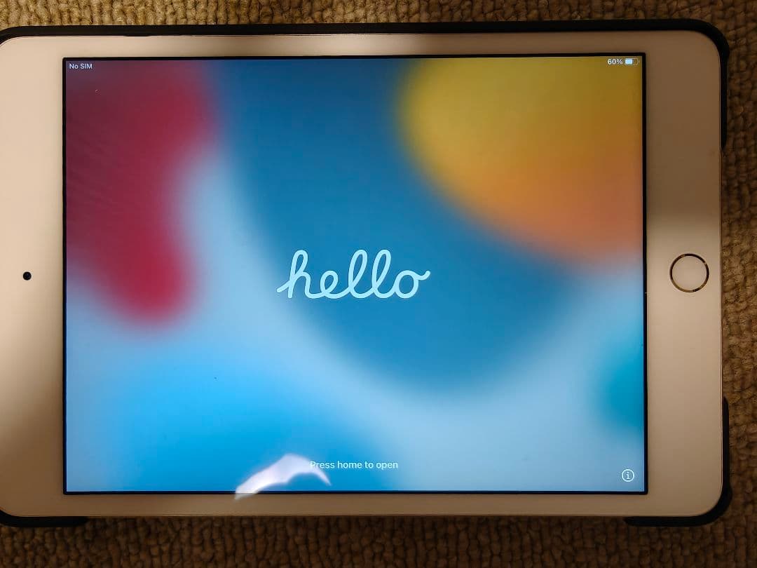 み*き様 【中古】iPad mini 4 ゴールド 64GB ／ 軽やかに使える