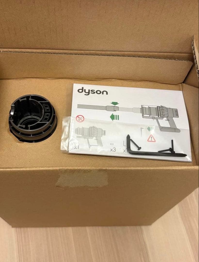 Dyson V10(sv12) 本体+サイクロン(アイアン/ニッケル)