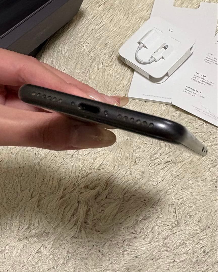 Apple iPhone 8 スペースグレイ　64GB