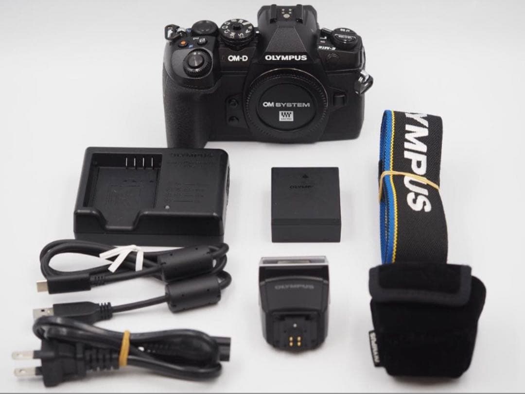 デジタルカメラ OLYMPUS OM-D E-M1 mark II