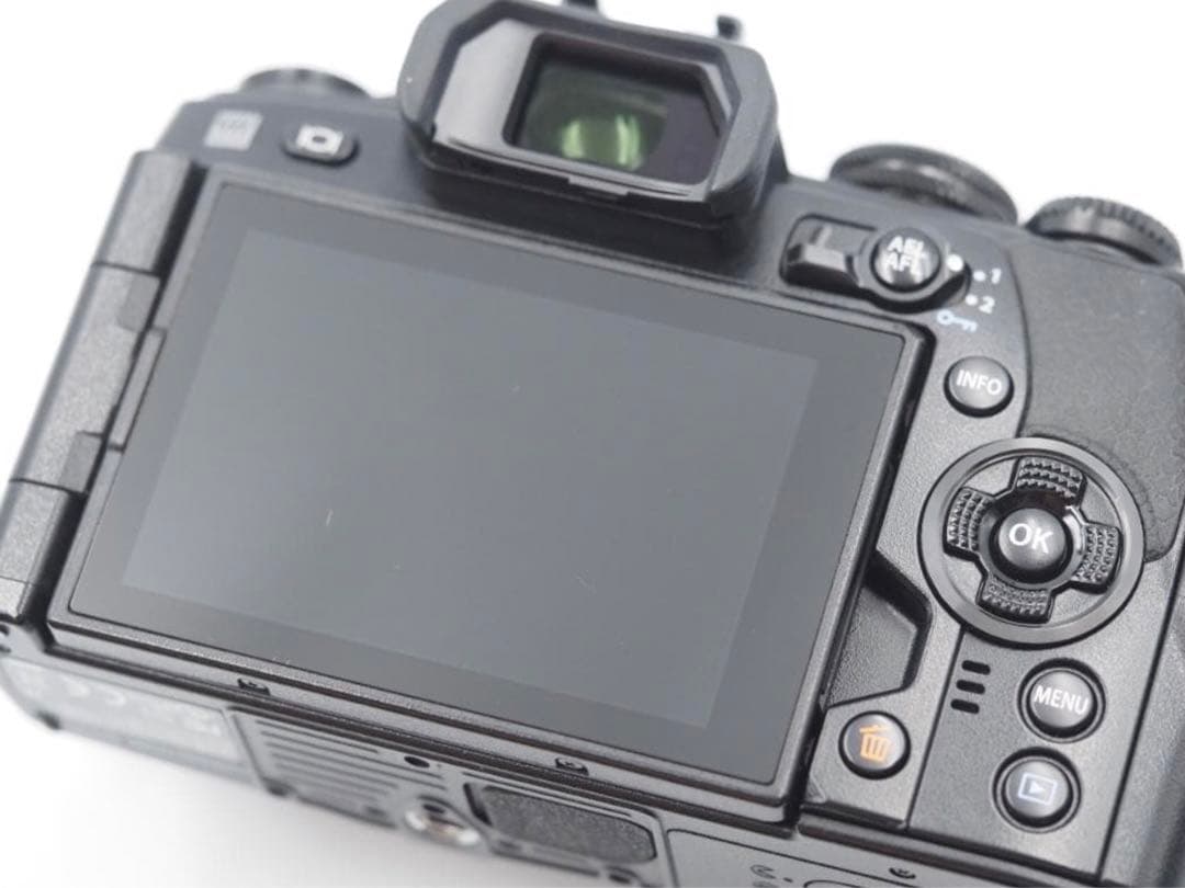 デジタルカメラ OLYMPUS OM-D E-M1 mark II