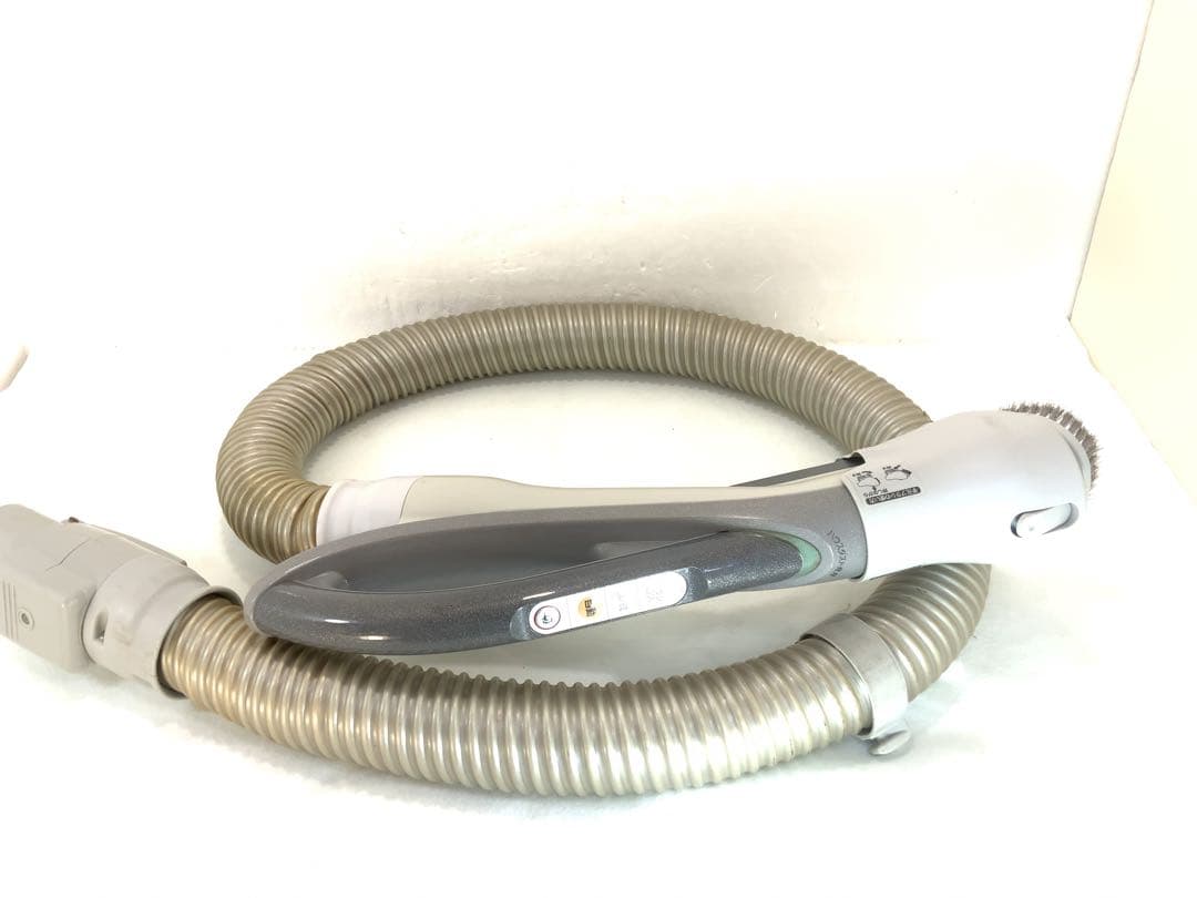 Panasonic 紙パック式クリーナー　MC-P900W