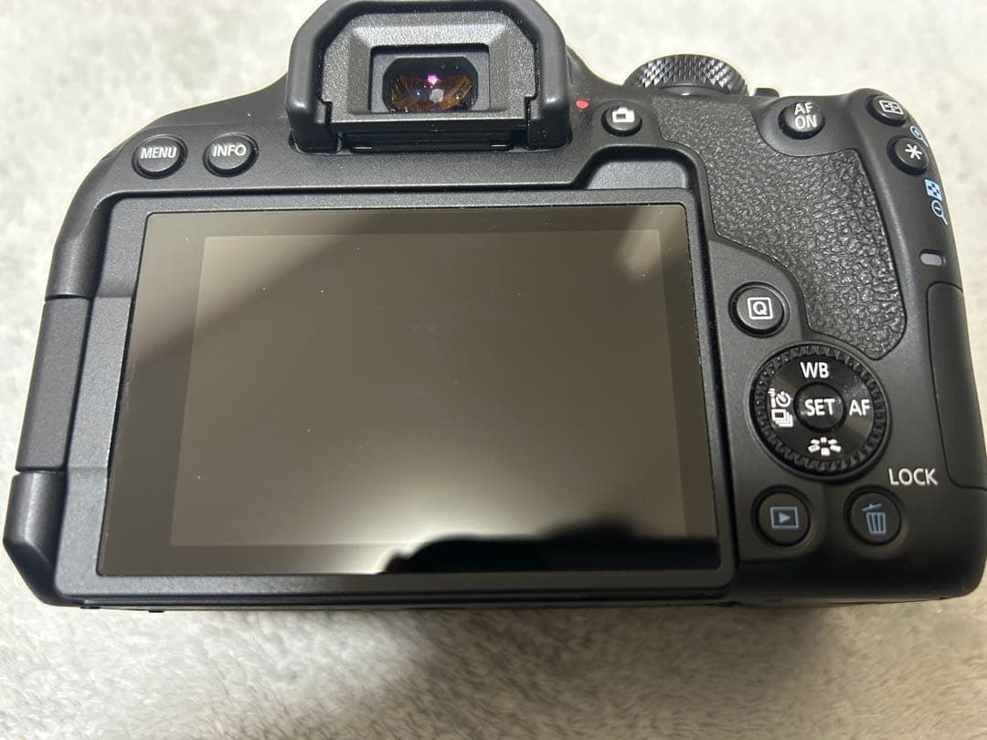 デジタル一眼レフカメラ Canon EOS X10i カメラ　説明書付き