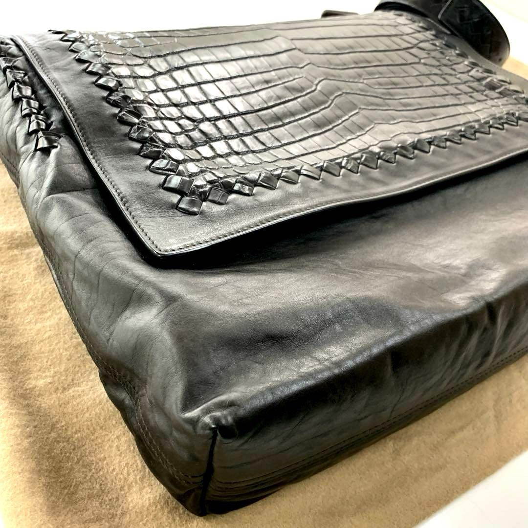 新品160万 ボッテガ　イントレ　クロコダイル　メッセンジャー　ショルダーバッグ