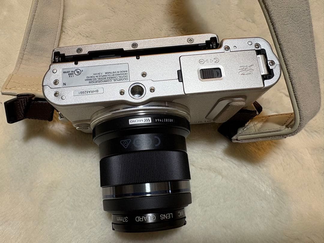 OLYMPUS PEN E-PL8 ＋ 単焦点レンズ