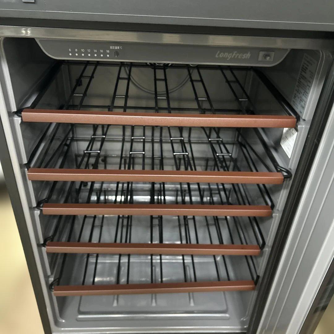 7165【鍵付き 美品】2023年製 フォルスタージャパン ワインセラー 36本