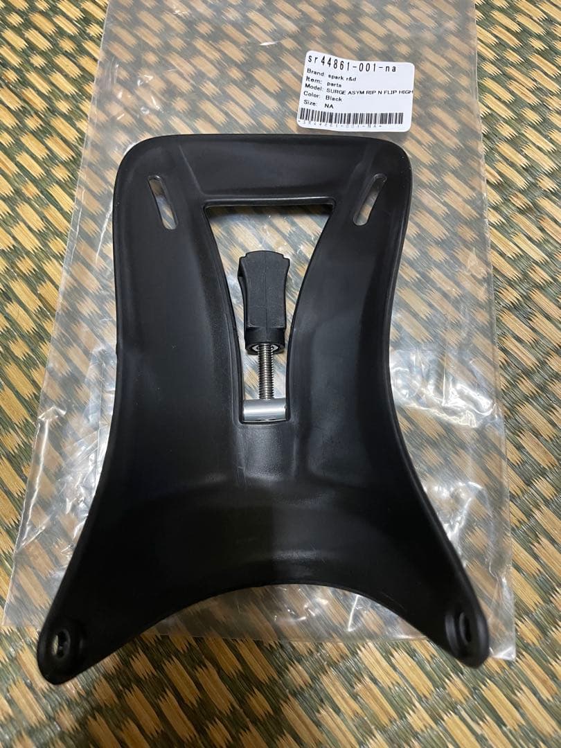 SPARK R&D Asym Rip 'N' Flip ハイバック surge