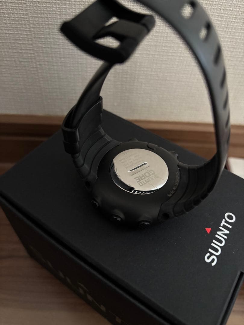 【SUUNT】SUUNTO CORE デジタル腕時計 ブラック ※付属品つき