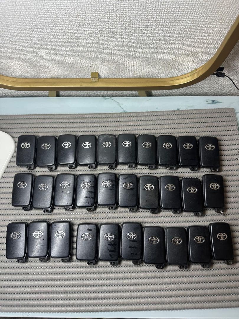 トヨタ スマートキー（キー30個付き）