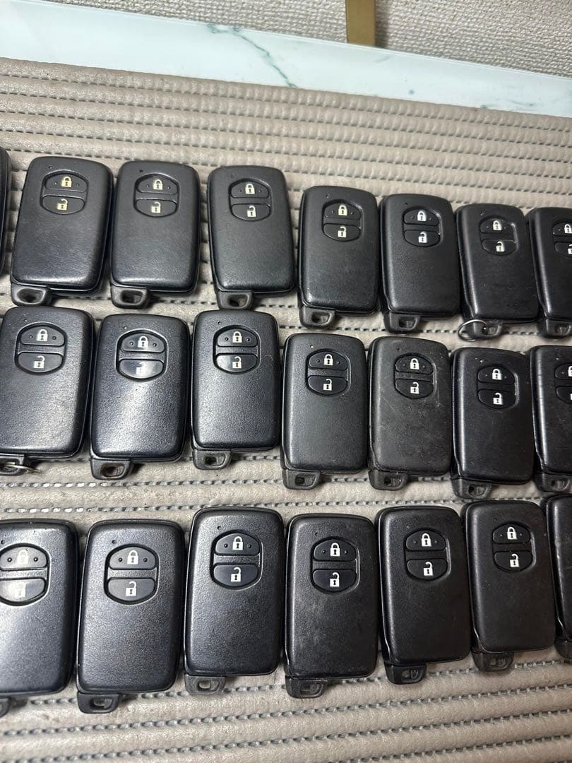 トヨタ スマートキー（キー30個付き）
