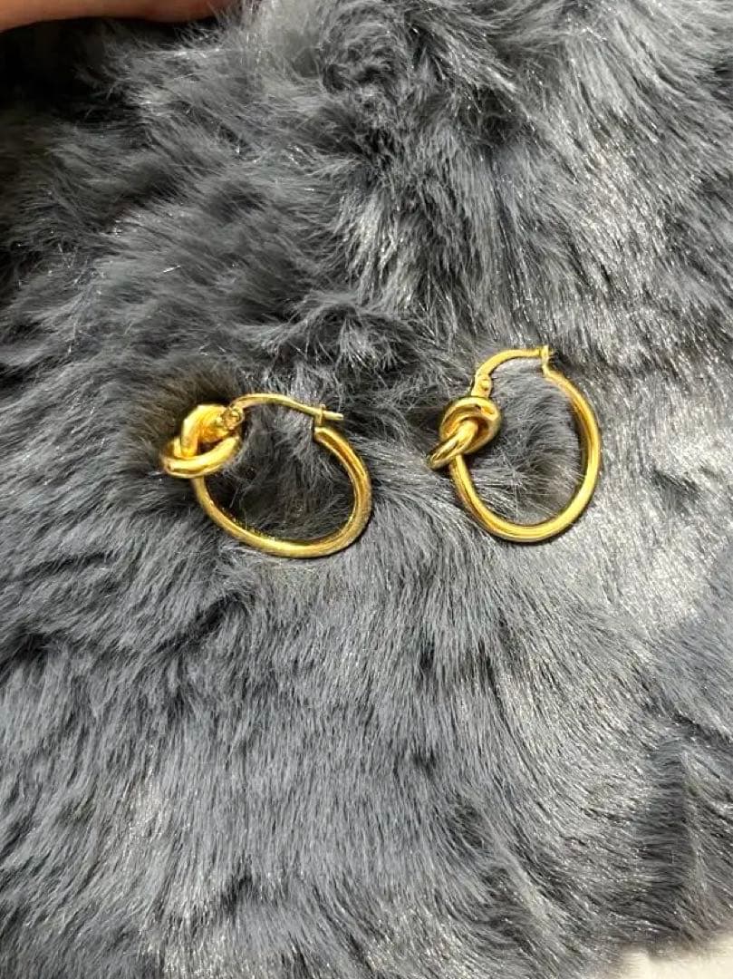 CELINE ノットピアス ゴールド