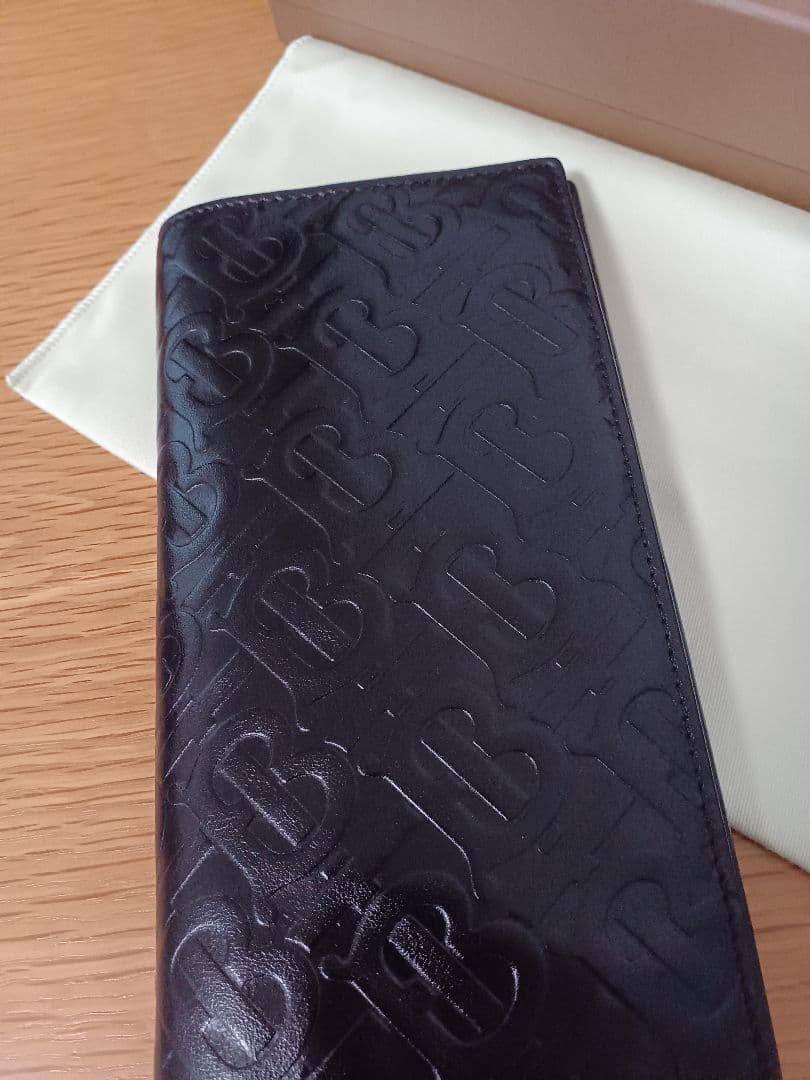 未使用に近い　BURBERRY財布　正規品　イタリア製